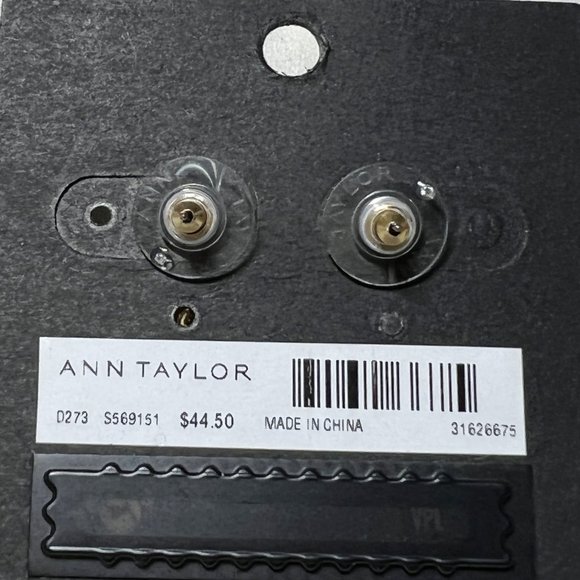 Ann Taylor faux Pearl, gold chain earrings, NWT, timeless style - Picture 5 of 5